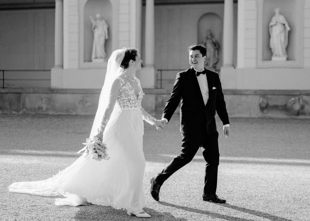 Winterhochzeit in Unterschleißheim mit Brautpaarshooting im Schloss Oberschleißheim
